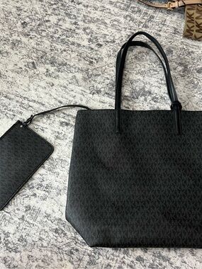 Michael Kors Purse with Wristlet